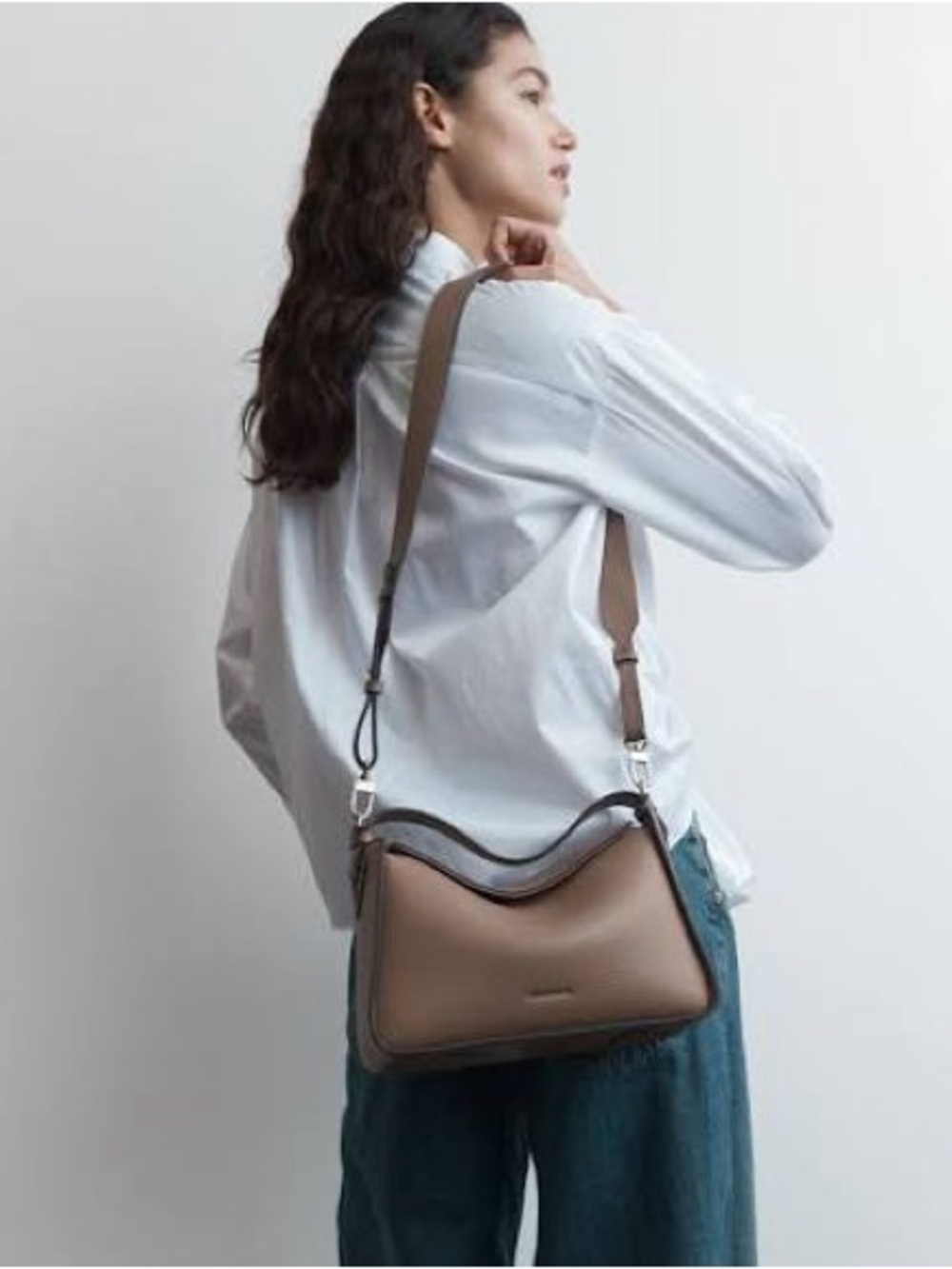 The Horse Clementine Bag Taupe